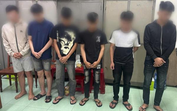 Hỗn chiến trong đêm