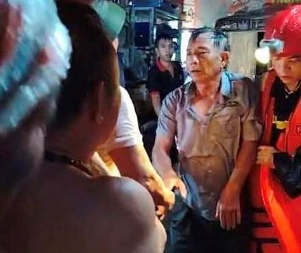 Công an Đà Nẵng kịp thời cứu người đàn ông bị nước cuốn trôi xuống cống thoát nước