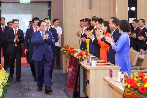 EVN phải đáp ứng yêu cầu điện cho phát triển đất nước, với mức tăng trưởng 2 con số