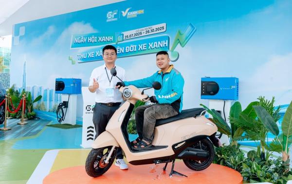 Tạm biệt xe xăng cũ, lên đời xe điện dễ dàng tại Ngày hội thu xăng đổi điện tháng 8