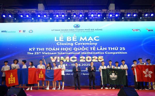 Đoàn Việt Nam đoạt thành tích xuất sắc tại Kỳ thi Toán quốc tế VIMC 2025