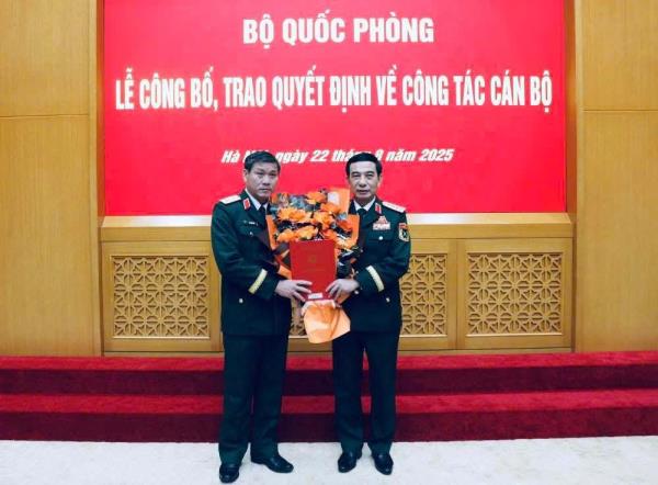 Tư lệnh Quân khu 5 Lê Ngọc Hải được thăng quân hàm Trung tướng