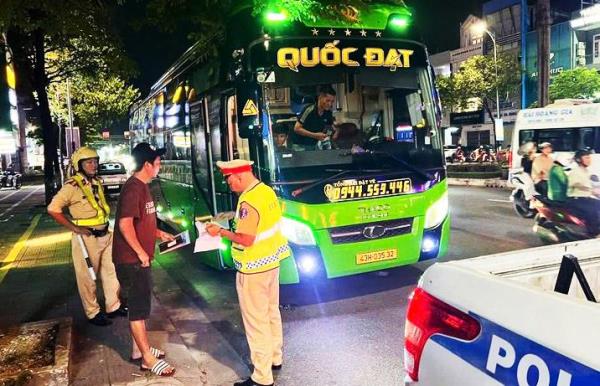 TP Đà Nẵng ban hành chỉ thị nóng về xử lý xe dù, bến cóc, xe ghép, xe tiện chuyến