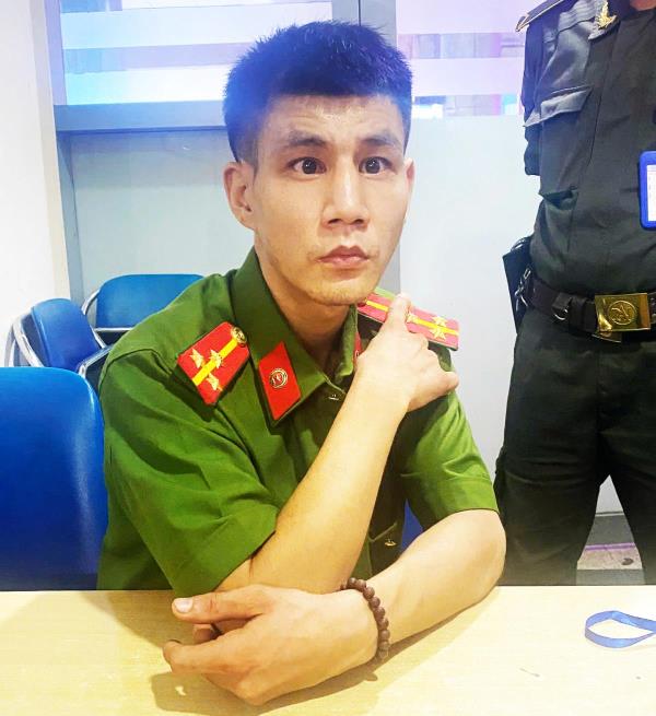 An ninh Sân bay Quốc tế Đà Nẵng phát hiện 1 đối tượng giả danh Công an