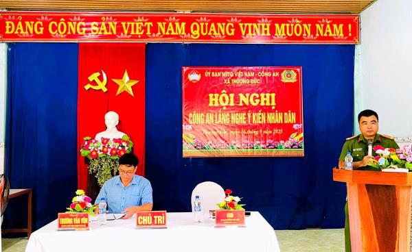 Đối thoại, lắng nghe nguyện vọng, kiến nghị của nhân dân