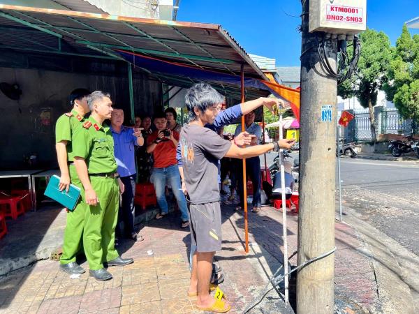 Điều tra làm rõ vụ việc hàng loạt tủ điện chiếu sáng bị đốt