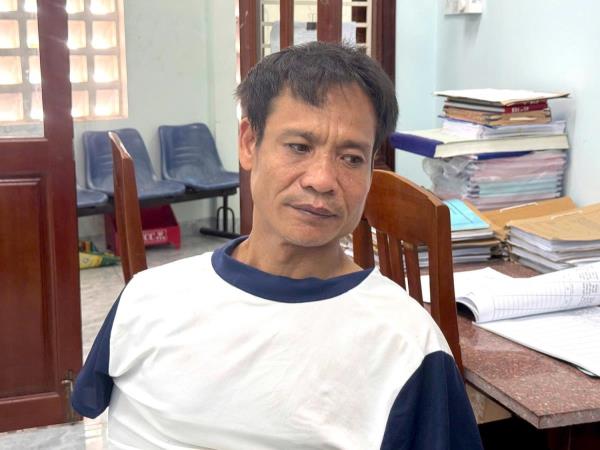 Đã bắt được đối tượng trộm 128 cọc sắt cắm cờ