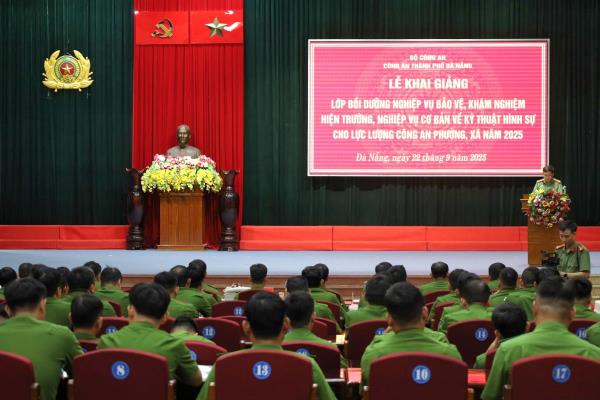 Bồi dưỡng nghiệp vụ cơ bản về kỹ thuật hình sự cho lực lượng Công an phường, xã