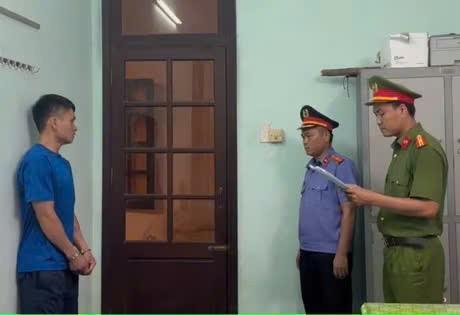 Khởi tố yêu râu xanh