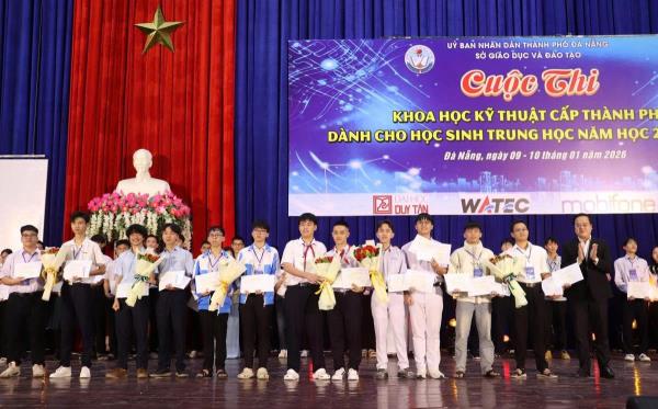 Khơi dậy đam mê nghiên cứu khoa học trong học sinh trung học