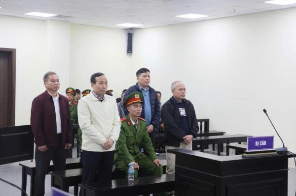 Hai cựu lãnh đạo Ban Quản lý dự án tỉnh Đắk Lắk nhận hối lộ cùng bị tuyên 8 năm tù