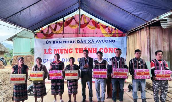 Ủy ban nhân dân xã A Vương tổ chức Lễ mừng thành công Chiến dịch Quang Trung