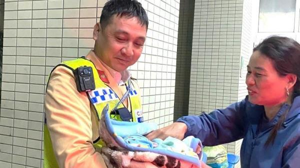 Cảnh sát giao thông kịp thời hỗ trợ sản phụ sinh con an toàn trên đường vào bệnh viện