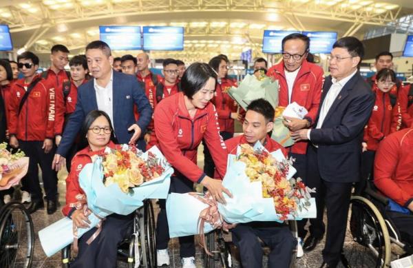 Đoàn Thể thao Người khuyết tật Việt Nam lên đường tham dự ASEAN Para Games 13