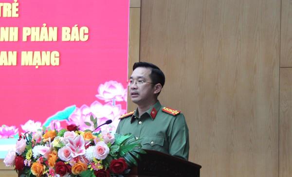 Phát huy tinh thần tiên phong của tuổi trẻ trong bảo vệ nền tảng tư tưởng của Đảng, đấu tranh phản bác các quan điểm sai trái, thù địch trên không gian mạng