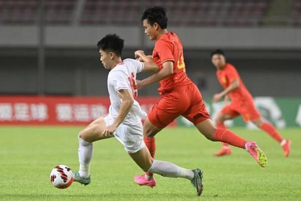 Bán kết U.23 Việt Nam vs U.23 Trung Quốc tối nay: Người quen kẻ lạ