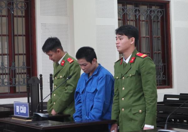 Mâu thuẫn chuyện đất đai, cháu đâm cậu ruột tử vong