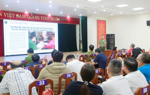 Tuyên truyền phòng chống tội phạm cho nhân sự các đơn vị hoạt động trong Cảng hàng không Quốc tế Đà Nẵng