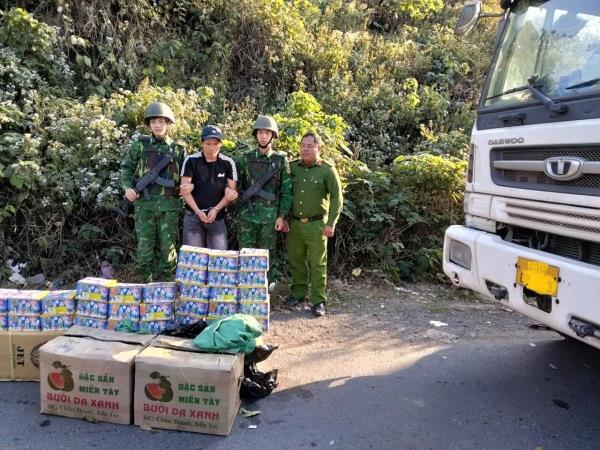 Quyết liệt ngăn chặn pháo lậu qua biên giới trước Tết Nguyên đán Bính Ngọ