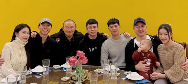 Hai bức ảnh, triệu tấm lòng