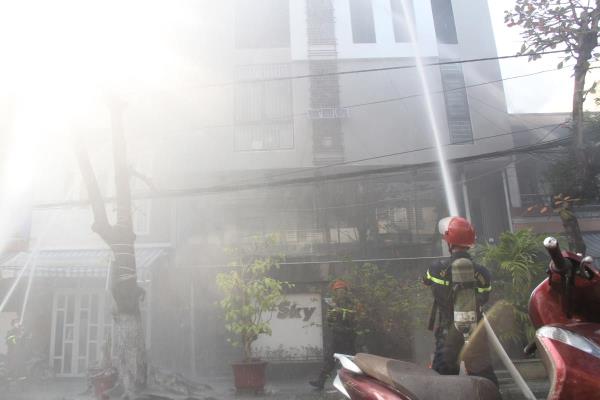 Diễn tập chữa cháy và cứu nạn nhà cao tầng trong khu dân cư