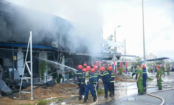 Bà Hỏa xông cửa hàng