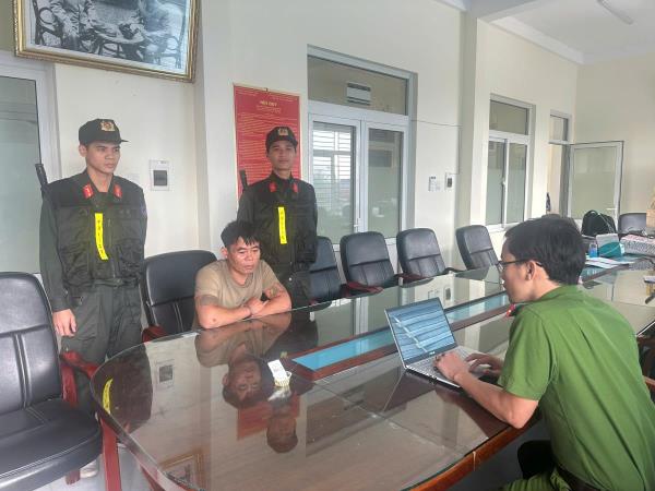 Dùng ma túy để khống chế, điều khiển người nghiện