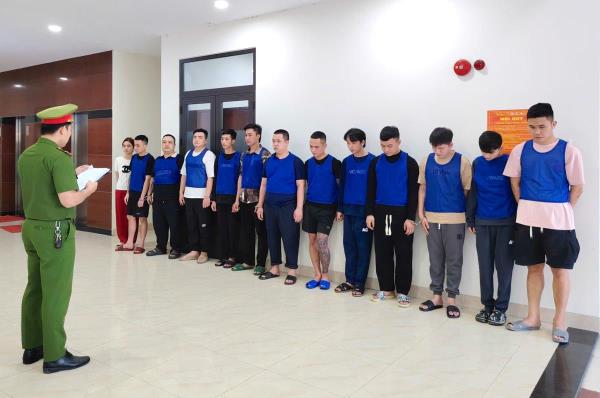 Triệt phá đường dây lừa đảo giả danh nhân viên ngân hàng, chiếm đoạt hàng trăm tỷ đồng