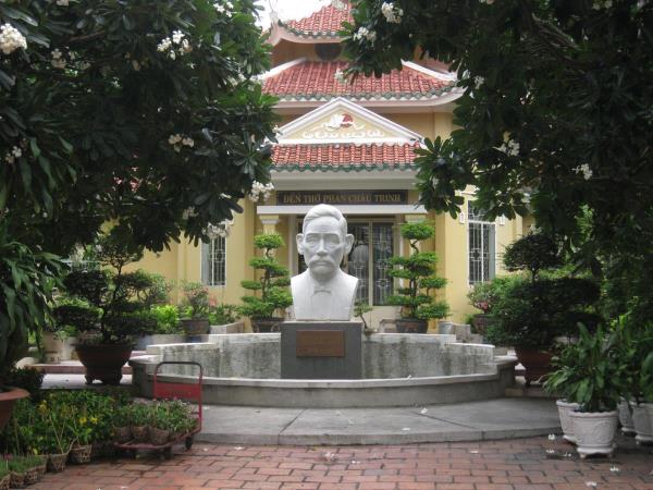 Học tinh thần cụ Phan Châu Trinh