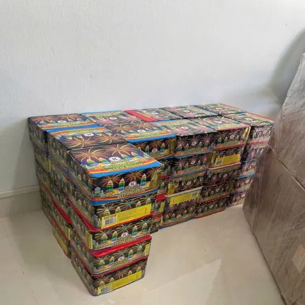 Hơn 1 tạ pháo nổ bị bắt giữ khi vừa được mang về địa bàn Đà Nẵng tiêu thụ