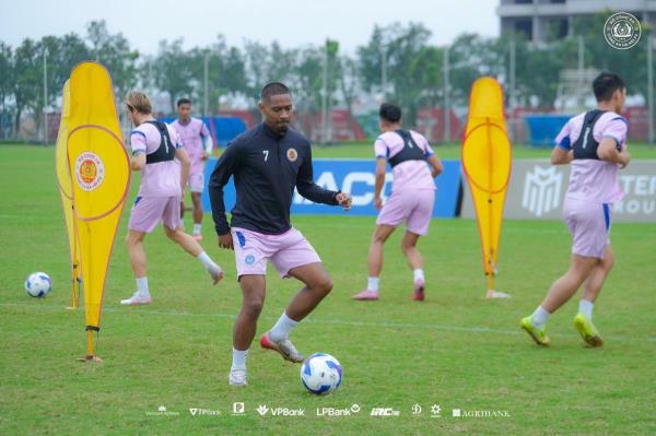 Điểm hẹn những người cùng khổ