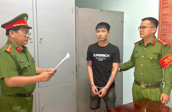 Liên tiếp bắt giữ 2 đối tượng truy nã nguy hiểm