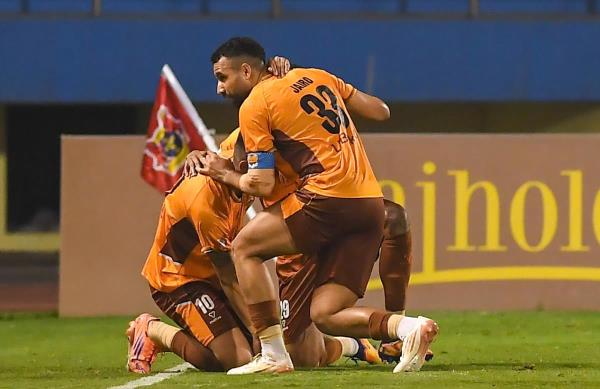 Ninh Bình FC hụt hơi, nhóm cuối vùng lên