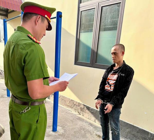 Cẩu tặc sa lưới