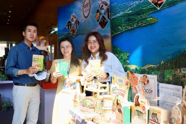 Đưa đại biểu thành du khách: Gia Lai sáng tạo quảng bá du lịch – sản phẩm địa phương