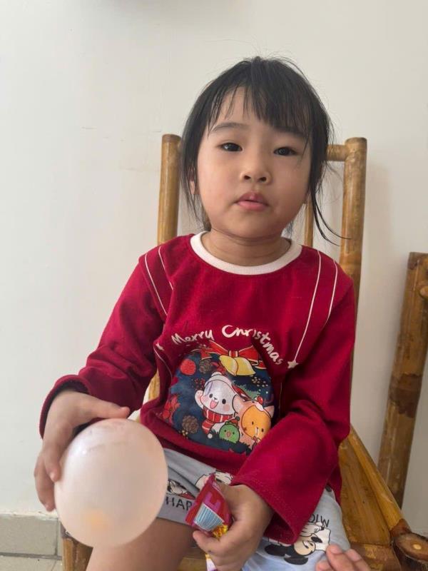 Tìm người thân cho cháu bé thất lạc