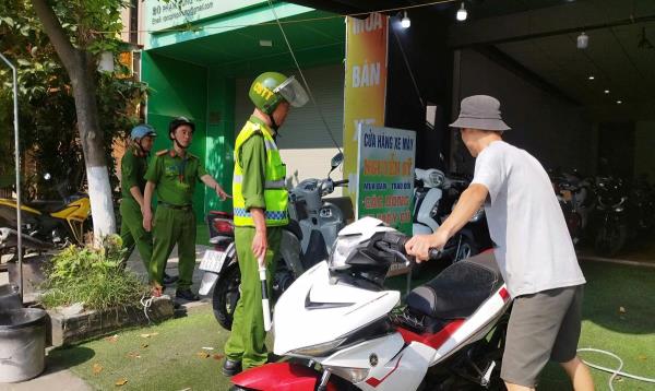 Đà Nẵng đồng loạt ra quân lập lại trật tự vỉa hè, chỉnh trang đô thị