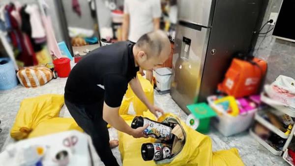 Công an TP Đà Nẵng triệt phá 2 vụ mua bán hàng cấm, thu giữ hơn 800 bình khí cười