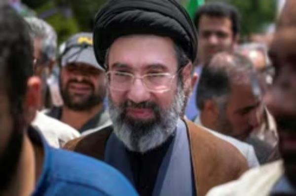 Iran chọn con trai ông Khamenei làm Lãnh tụ Tối cao mới sau khi cha bị sát hại