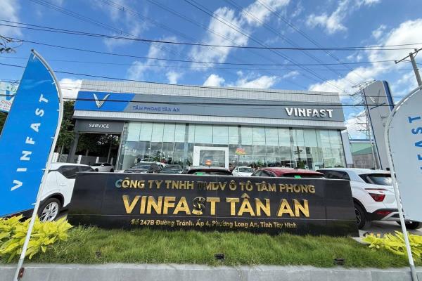Bắt đúng sóng xe điện, chủ đại lý VinFast tăng trưởng doanh thu hơn 300% chỉ sau nửa năm