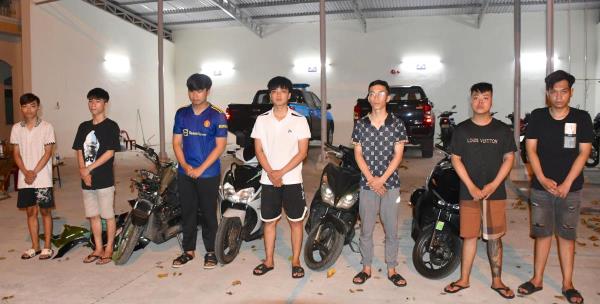 Tiếp tục mở rộng điều tra, bắt giữ nhóm thanh thiếu niên mang hung khí gây rối, cướp tài sản