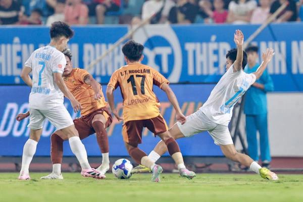 Vòng 18 V-League 2025/26: Sốc nhiệt