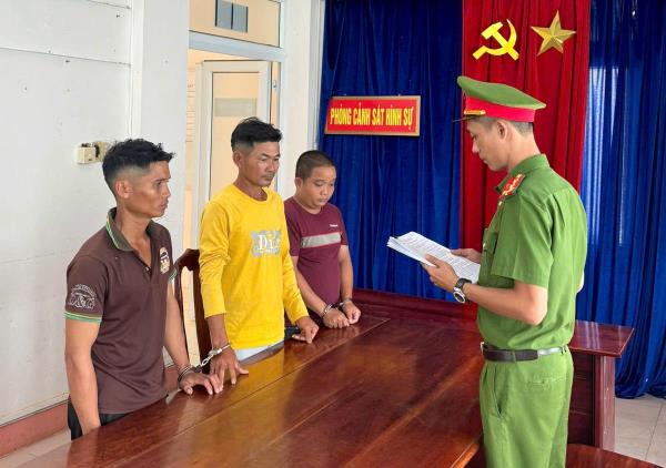 Phục hồi điều tra vụ cố ý gây thương tích, bắt tạm giam 3 đối tượng