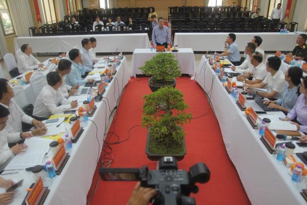 Lãnh đạo Thành ủy Đà Nẵng làm việc với Đảng ủy phường Hòa Khánh về tình hình thực hiện nhiệm vụ chính trị ở địa phương