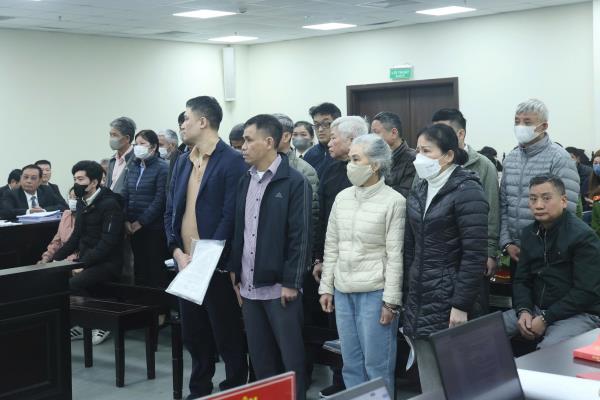 18 cựu sếp hầu tòa trong vụ nhận hối lộ hơn 71 tỷ đồng để tuồn thuốc vào bệnh viện