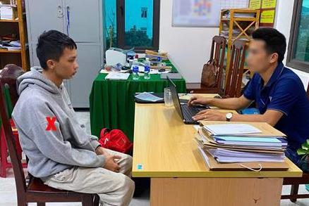 Khởi tố đối tượng sử dụng mạng xã hội dụ dỗ, ép nhiều học sinh THCS, THPT thực hiện các hành vi khiêu dâm