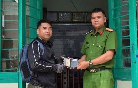 Anh ATing Đô không tham của rơi