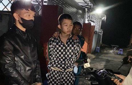 Hùn tiền mua ma túy bán