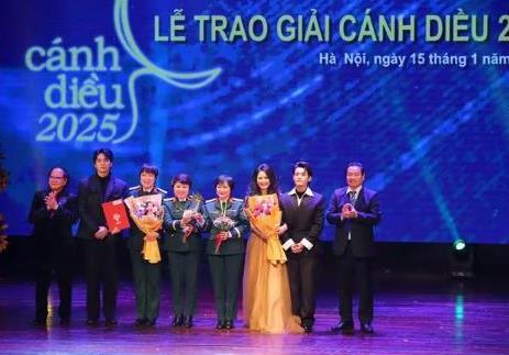 Mưa đỏ tiếp tục xướng danh tại Lễ trao giải Cánh diều Vàng 2025