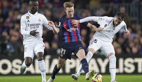 NHỮNG ĐỘI BÓNG DỰ CHAMPIONS LEAGUE RỦ NHAU THUA:Khôn chợ, dại nhà